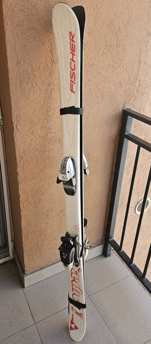 Schiuri Fischer 150cm si bețe schi