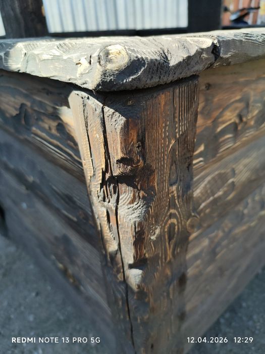 Колодец из дерева декоративный