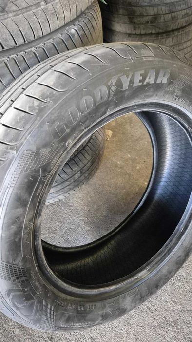 Летни гуми Good Year 235/55R18