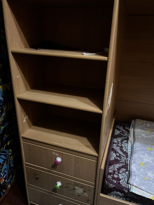 Кровать двухьярусная