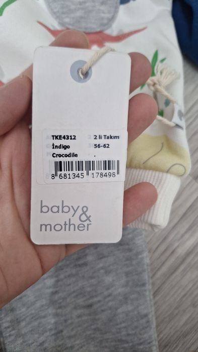 Костюм на осень  1-3мес  новый