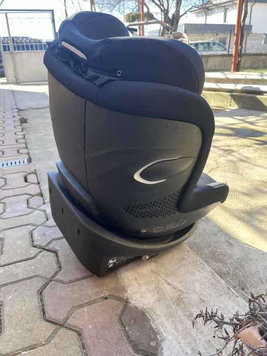 Детско столче за кола cubex