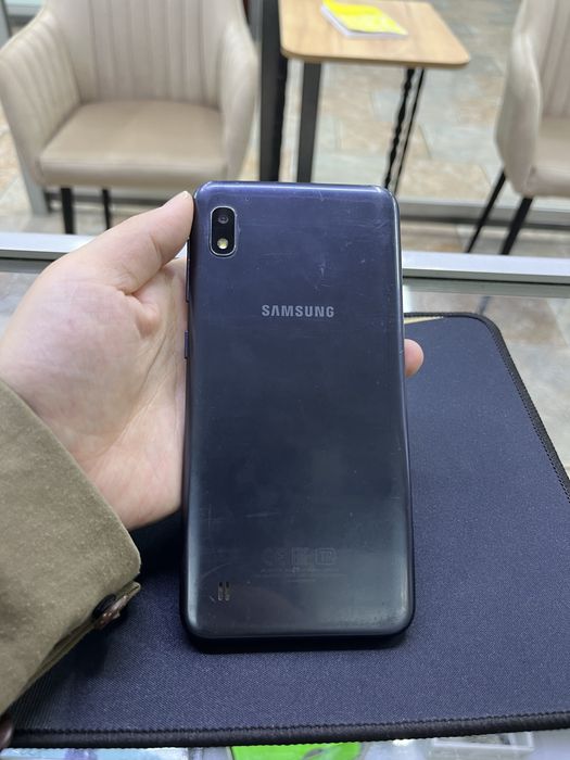 Самсунг А10//////////