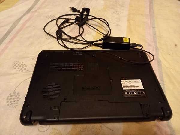 Ноутбук TOSHIBA satellite C660