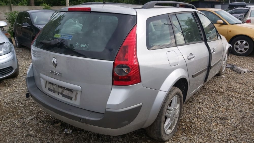 Dezmembrez Renault Megane 2 break 1.9 DCi