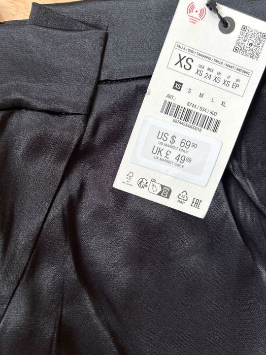 Нов авангардне арт панталон потур Zara & топ  Massimo Dutti