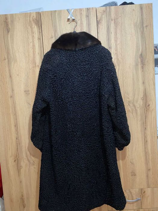 Geaca Astrahan si guler de nurca