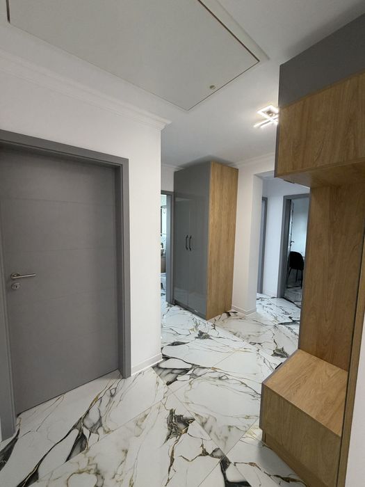 Se inchiriaza apartament cu 2 camere decomandat