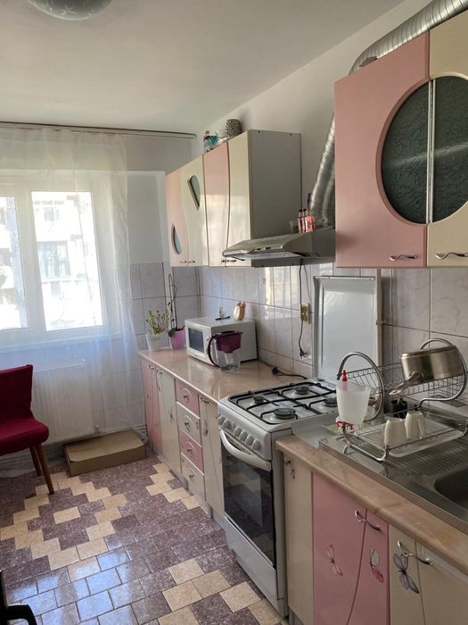 Apartament 3 camere de inchiriat
