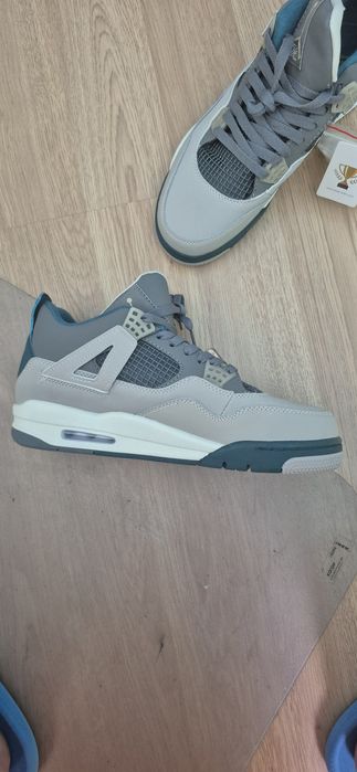 Air Jordan 4 Retro marime 44