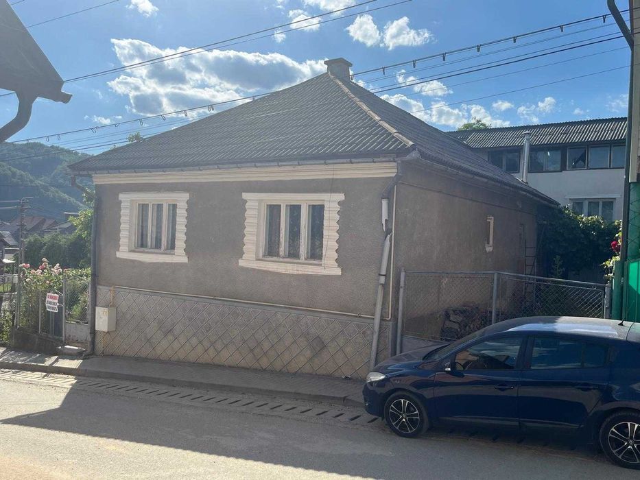 Casa , curte , anexe si gradina de vanzare in Nasaud