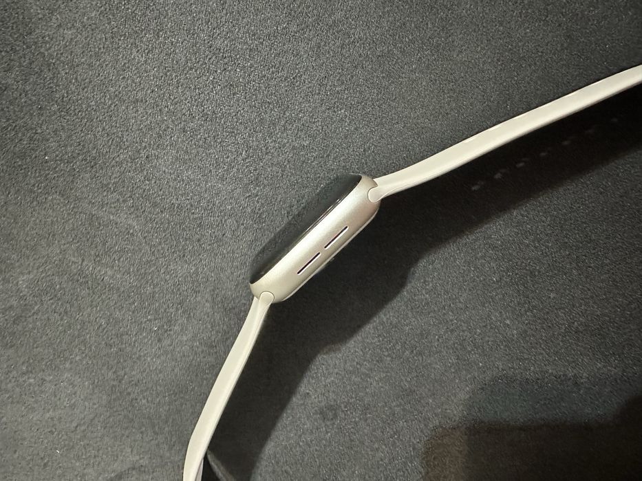 Смарт часовник: Apple watch se
