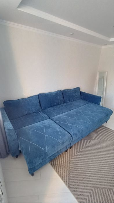 Продам практически новый диван