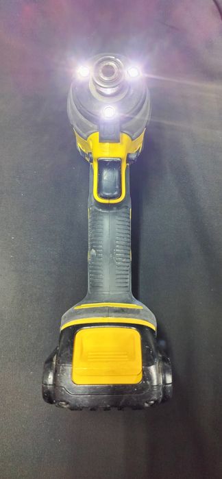 DeWalt Impact DCF 809 + baterie