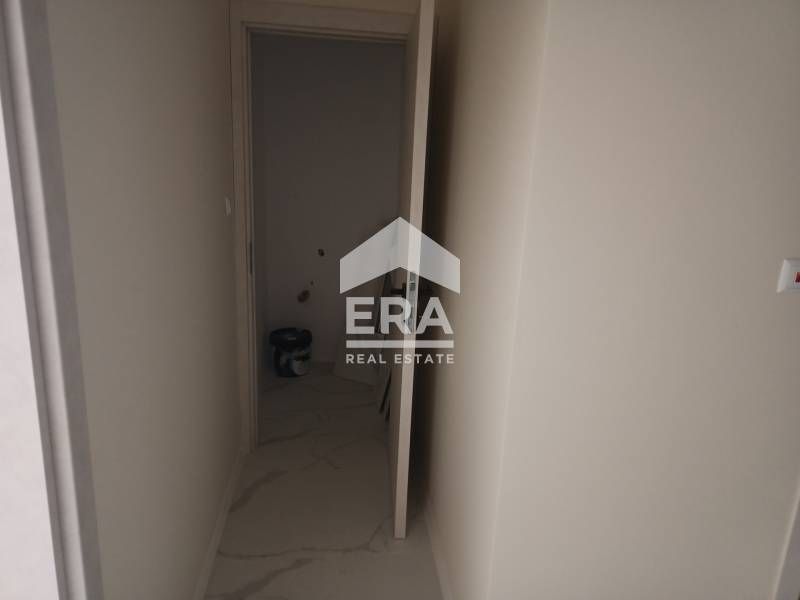 Продава се Двустаен апартамент в Поморие - 79 кв.м за 737 €/кв.м - Снимка #3