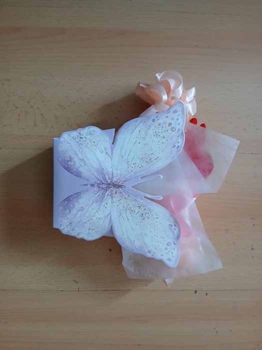 Ръчно изработени сатенени рози и фоамени