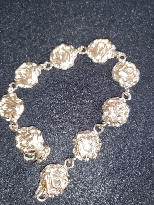 Сребристи бижута