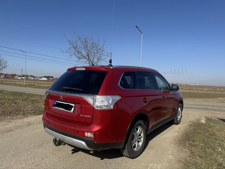 Mitsubishi Outlander 2016