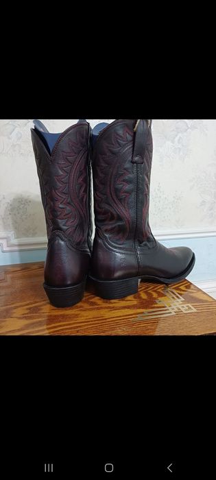 Продается настоящие ковбойские кожаные сапогие