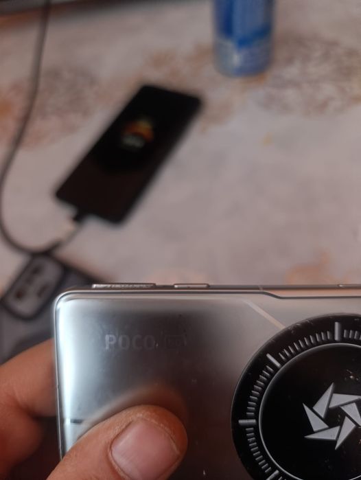 Продам poco f4 gt