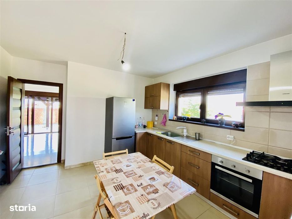 Casă individuală – 135 mp utili – teren 372 mp – 4 camere