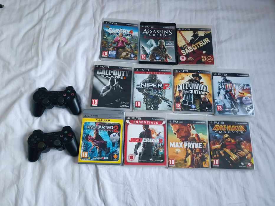 PlayStation 3 + jocuri + 2 controlere