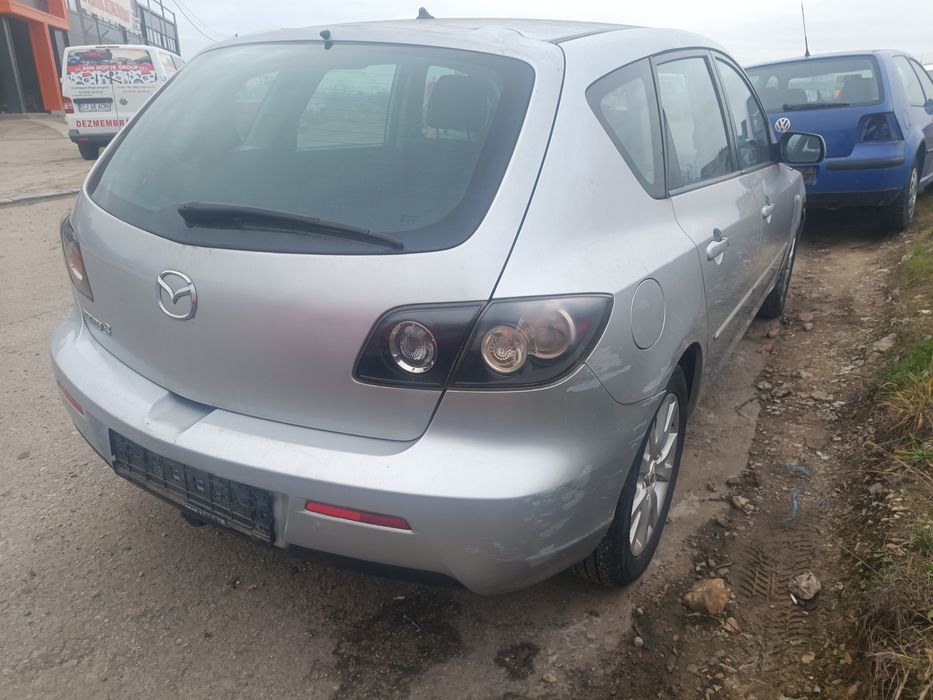 Dezmembram Mazda 3, an 2008, motor 1.6 d