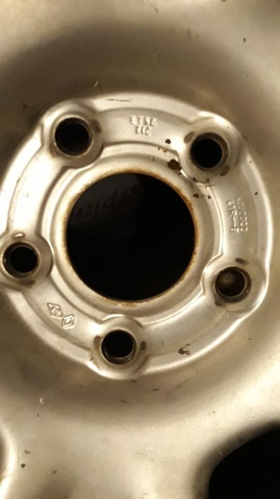 Rezervă Duster 215 65 r16