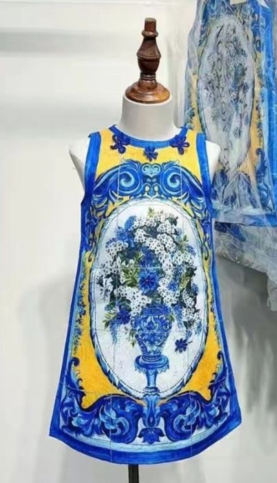 Нарядное детское платье. На 6-7 лет