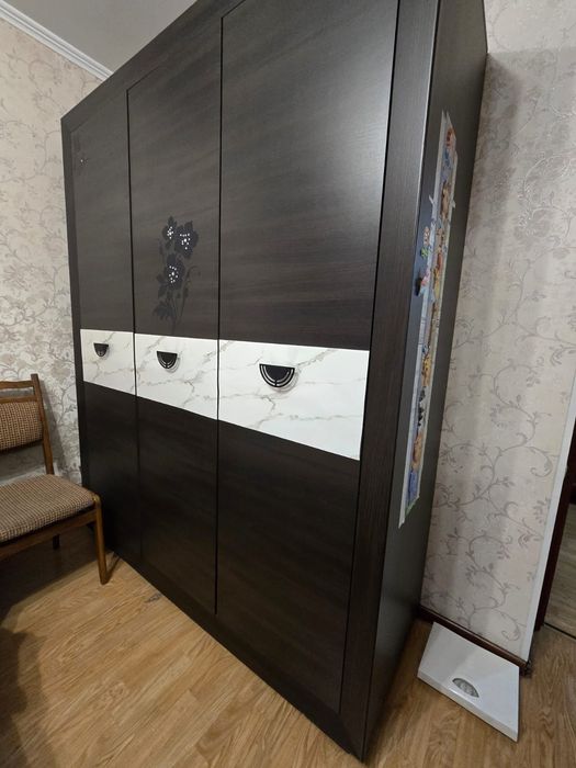 Шкаф гардеробный