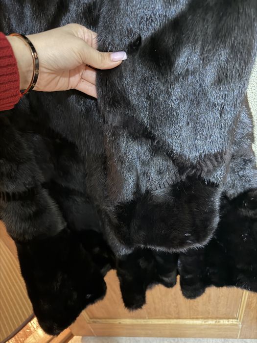 Продам норкую шубу