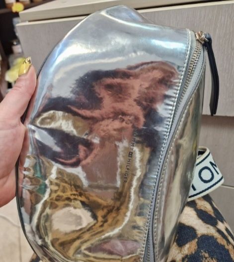 Tommy Hilfiger дамска паласка металик