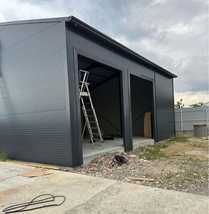 Hale metalice diferite dimensiuni si modele