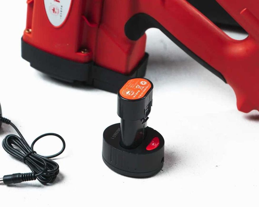 Монтажный пистолет
ША