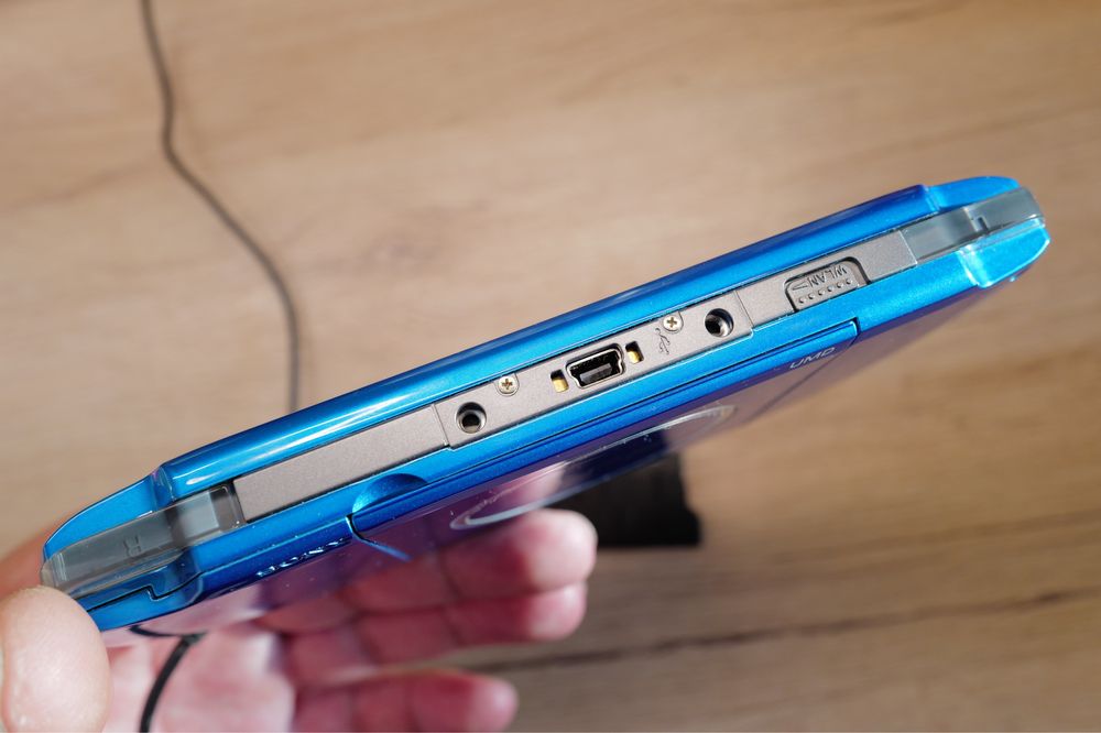 Consola joc PSP Playstation Vibrant Blue 3004 impecabila Card Charger