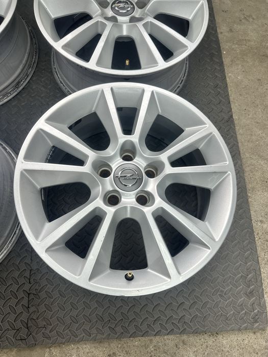 17 цола 5х110 - Opel - Astra-Meriva-Zafira-Vectra и други