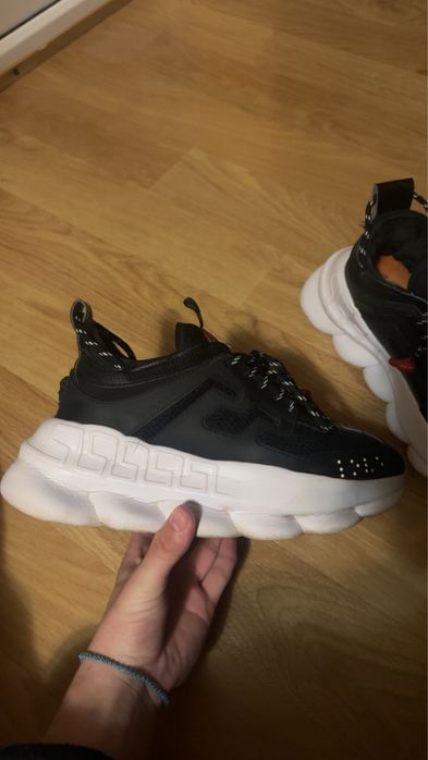 versace chain reaction