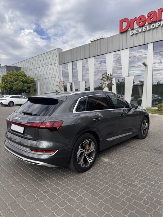 Audi e-tron 50 quattro 2021