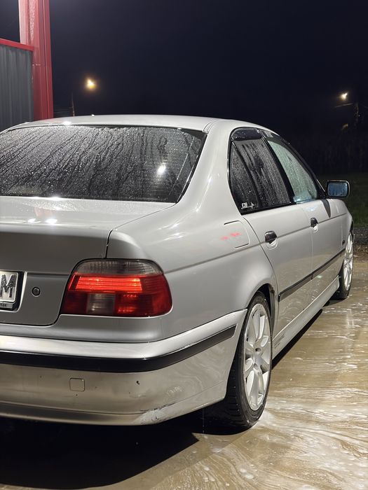BMW Seria 5 2000 — imagine 5