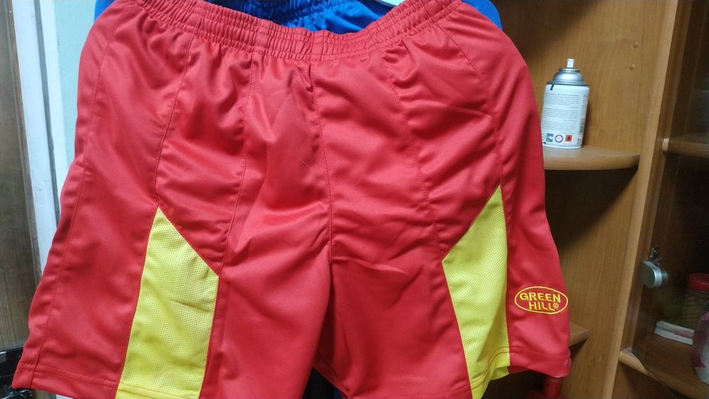 Продам футбольную форму