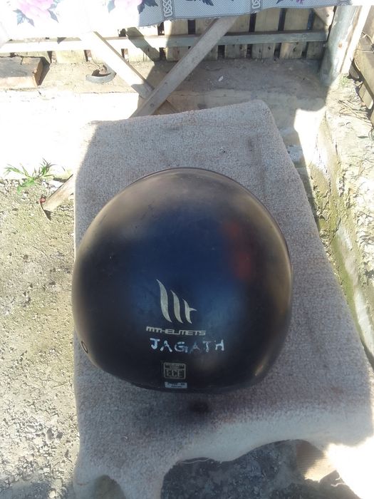 Vand casca pentru moto