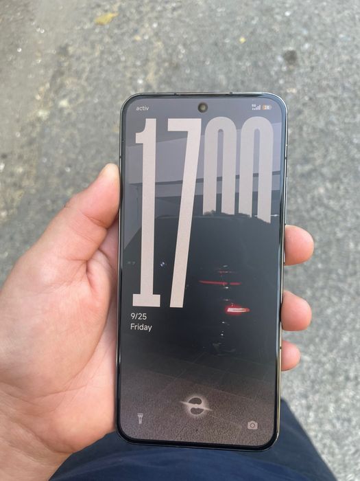 Xiaomi 13 в хорошем состоянии