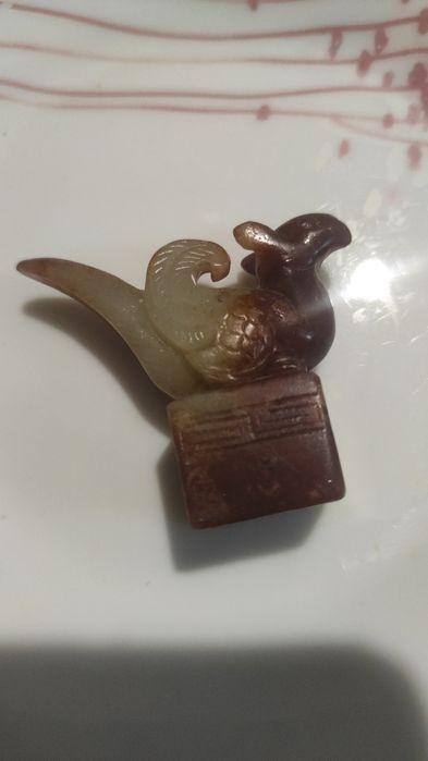 Нефрит статуэтка