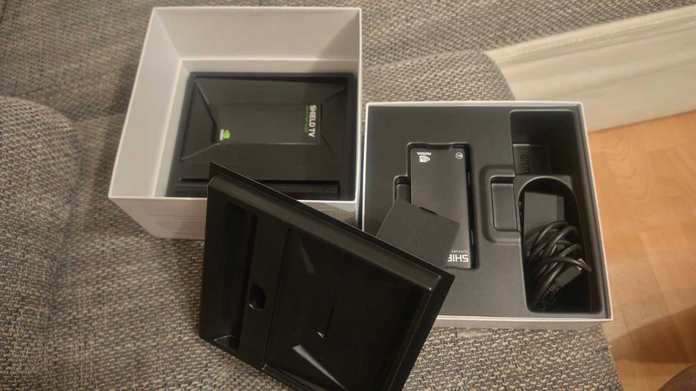 NVIDIA Shield TV Pro - Stare impecabilă, Completă - Garanție