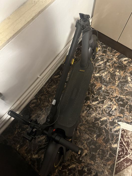 Vand trotineta Ninebot max g2