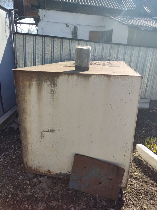 Цистерна из-под печного топлива