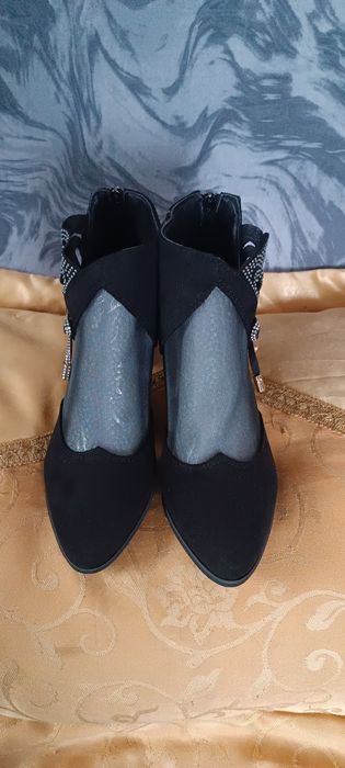 Продам ботильоны