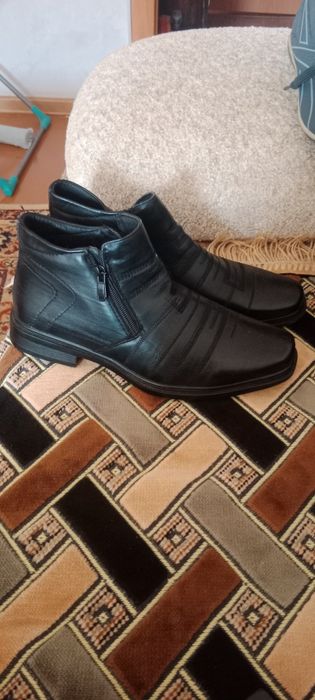 Сезонные сапоги и кроссовки