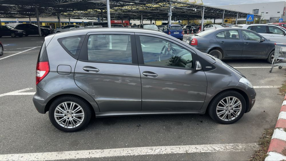 Mercedes A180 Elegance - Automat