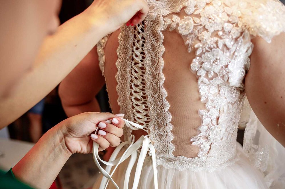 Rochie mireasa alba-crem